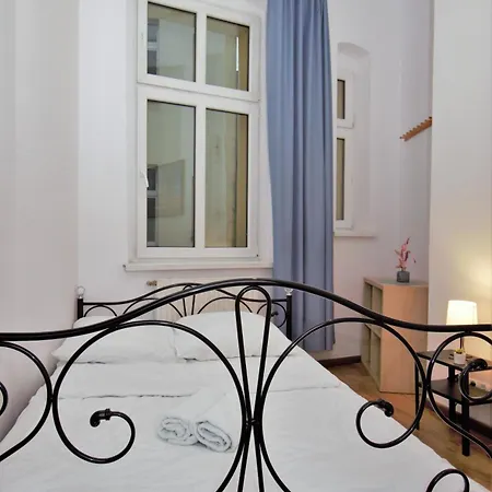 Апартаменти Roomspoznan Pl - I Polwiejska 20 - 24h Self Check-in