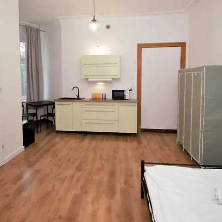 Апартаменти Roomspoznan Pl - I Polwiejska 20 - 24h Self Check-in