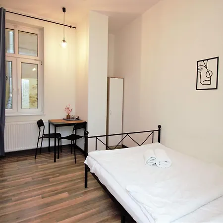 Апартаменти Roomspoznan Pl - I Polwiejska 20 - 24h Self Check-in *